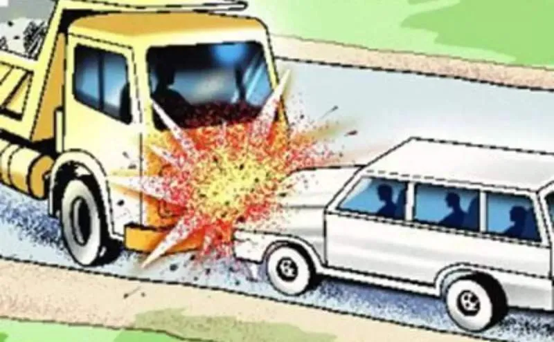 किच्छा: कार-ट्रक की भिड़ंत में पूर्णागिरि से लौट रहे 9 श्रद्धालु घायल 