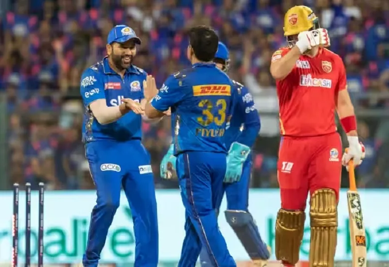 IPL 2023 MI vs PBKS : 'हमसे कुछ गलतियां हुईं, हम इस पर ज्यादा ध्यान नहीं देंगे', रोहित शर्मा ने खिलाड़ियों में भरा जोश
