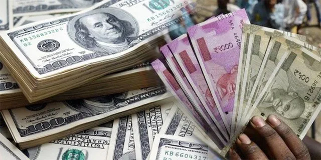रुपया शुरुआती कारोबार में छह पैसे टूटकर 82.01 प्रति डॉलर पर 