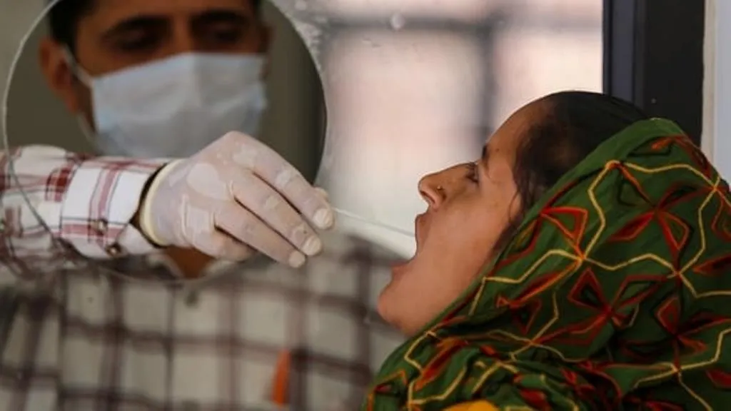 भारत में कोविड-19 के 10,093 नए मामले सामने आए