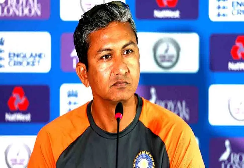 KKR के स्पिनरों के खिलाफ हमारे बल्लेबाजों को बड़े शॉट खेलने से बचना चाहिये था : संजय बांगर