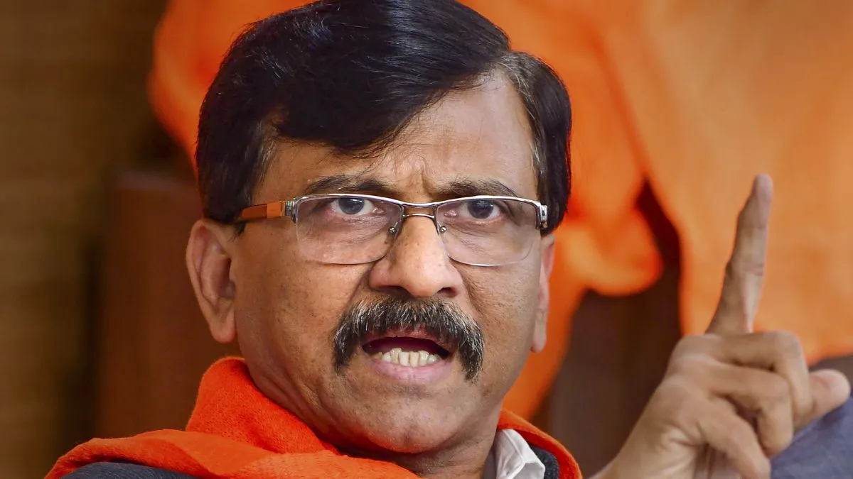पुरस्कार समारोह लू मौत: संजय राउत का आरोप - लोगों की सहूलियत को नहीं, राजनीति को तरजीह दी गई