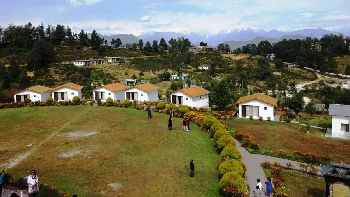 tourist-places-of-chaukori-uttarakhand-Inside-5