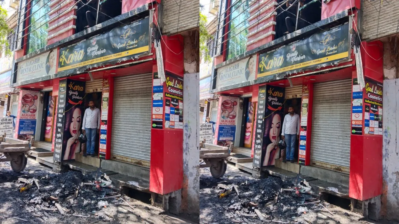 हल्द्वानीः व्यापारी के घर में लगी आग, लाखों का माल जलकर राख