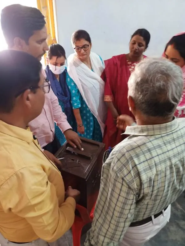 सुल्तानपुर : 422 पीठासीन व मतदान अधिकारी ( प्रथम ) को दिया गया प्रशिक्षण