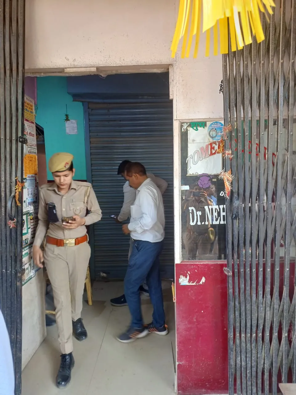 बदायूं: बालक की जान लेने के आरोपी झोलाछाप डॉक्टर की दुकान सील