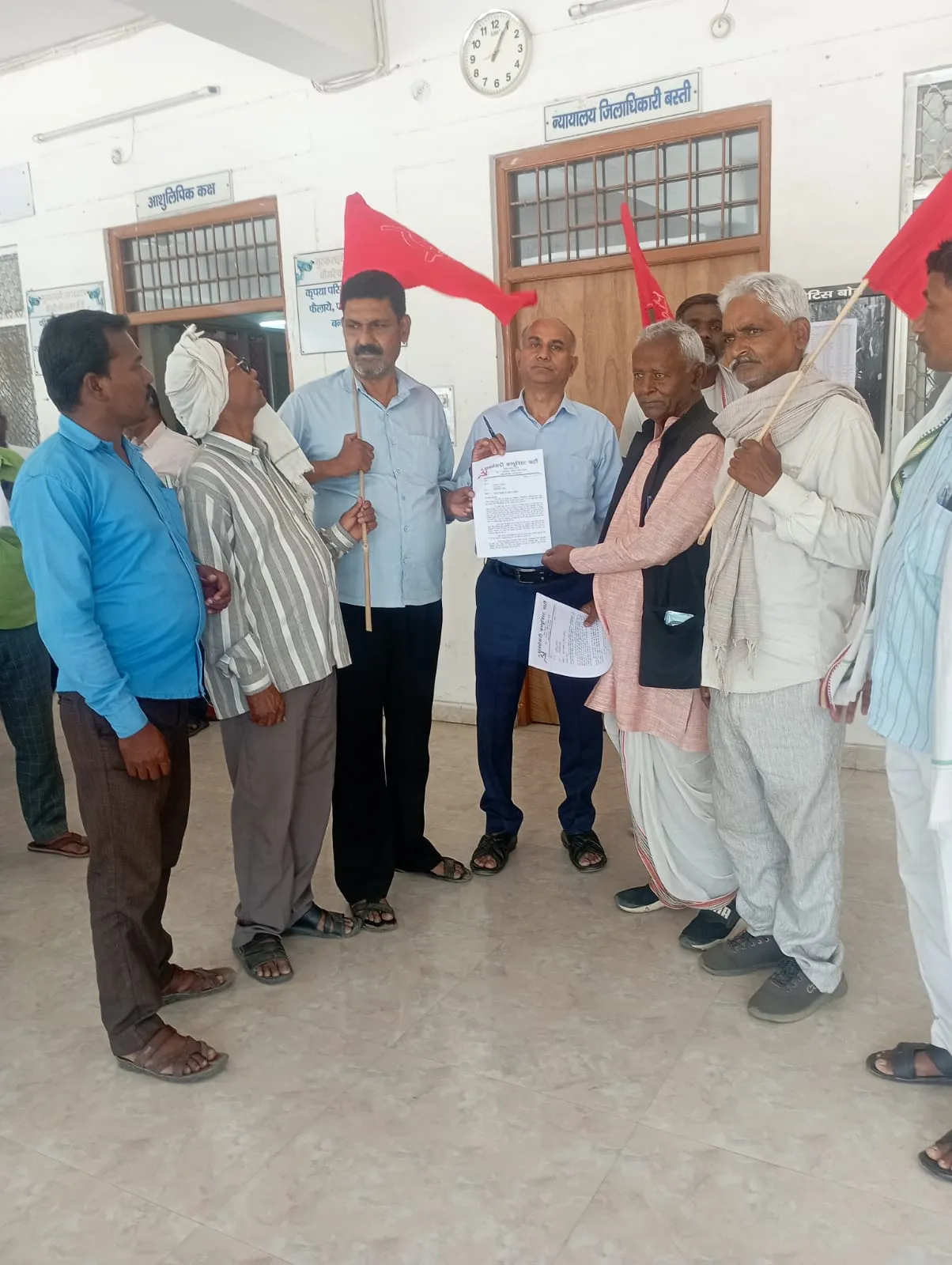 बस्ती : वामपंथी दलों ने प्रदेश की मौजूदा कानून व्यवस्था पर जताया आक्रोश