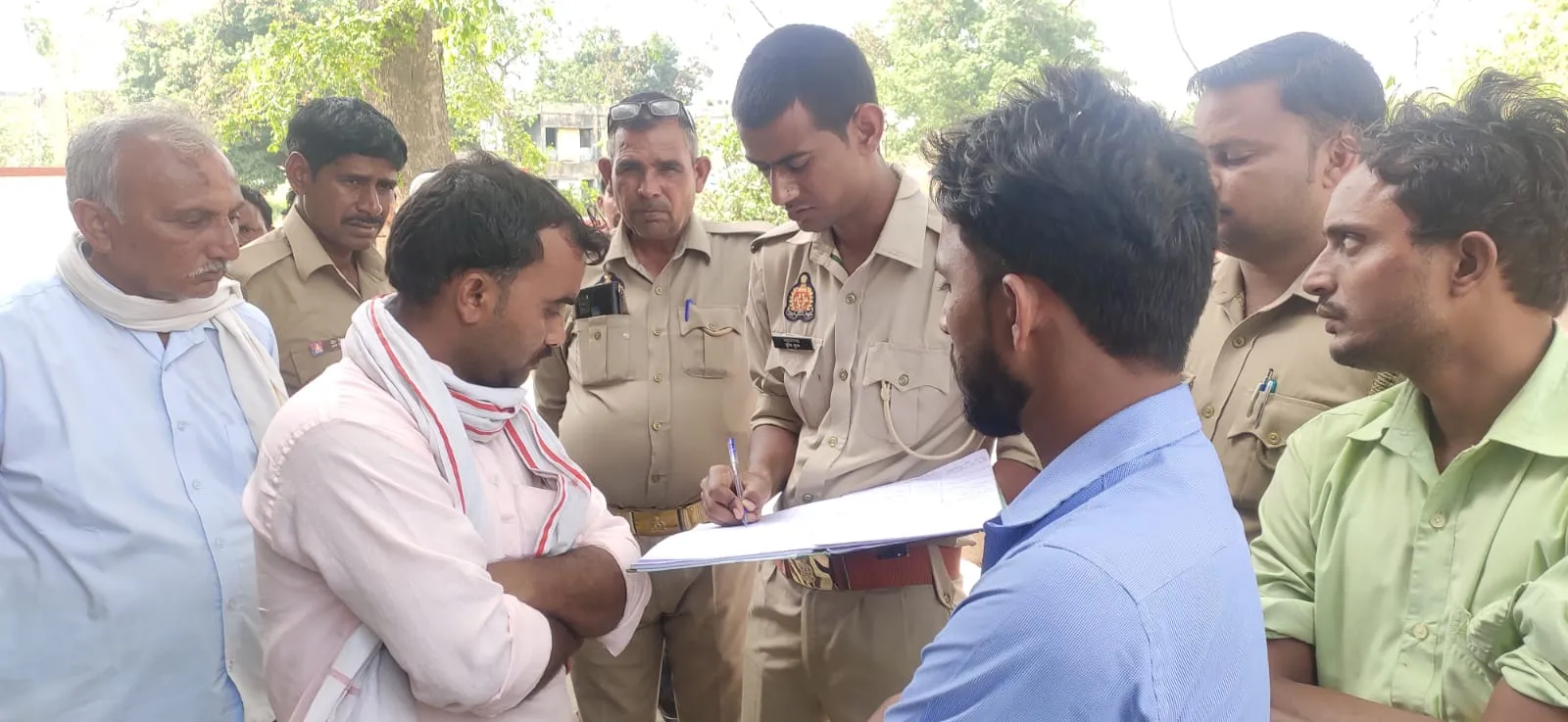 Budaun: ट्रकों की भिड़ंत में दो चालकों की मौत, दो युवक घायल
