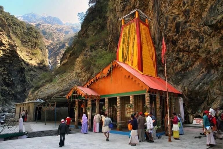 चारधाम यात्रा: यमुनोत्री धाम रूट पर पहले ही दिन एक यात्री की मौत 