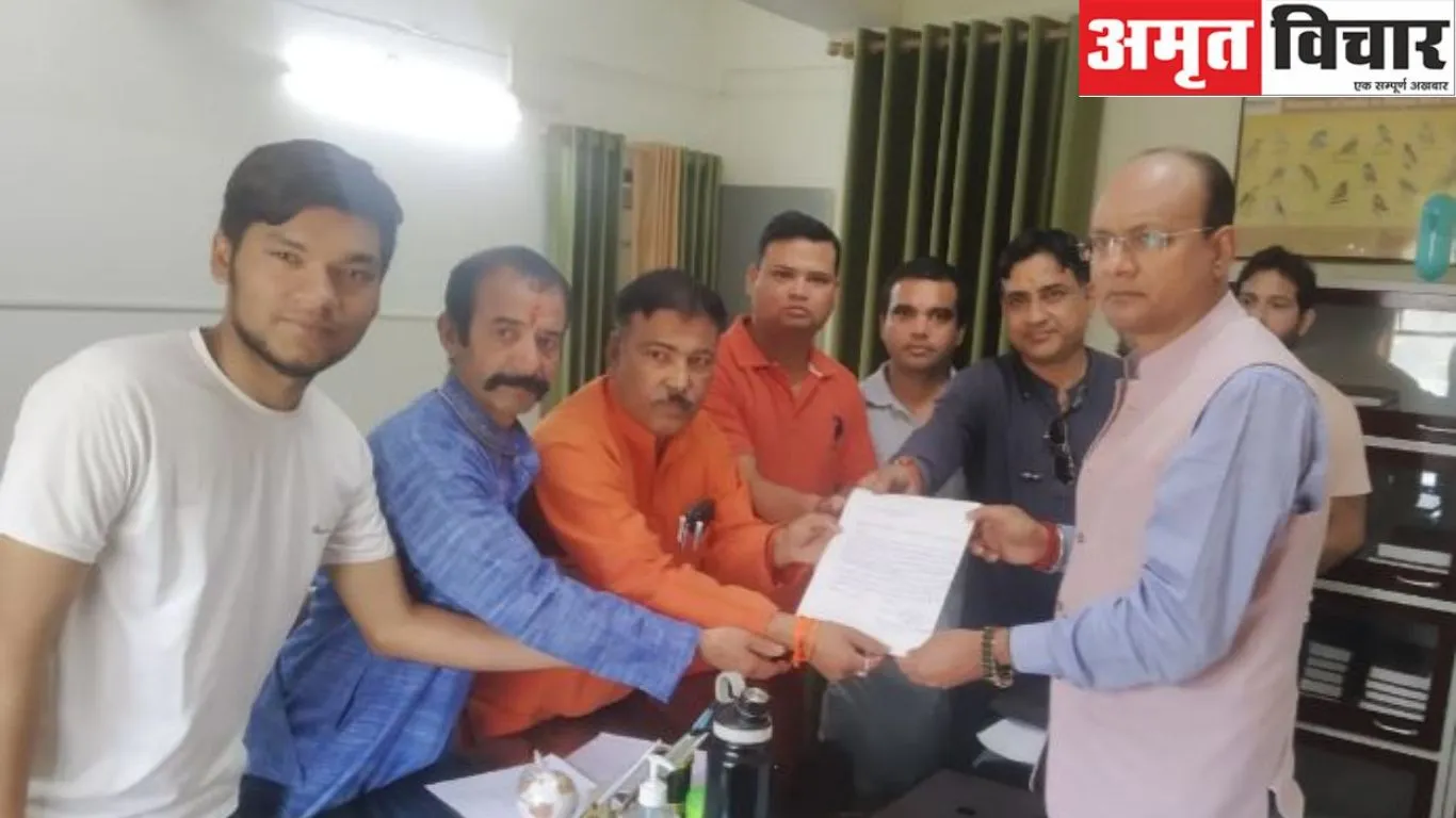 हल्द्वानीः जंगलों में अवैध ढंग से बनाई मजारों पर लगे रोक, ज्ञापन सौपा