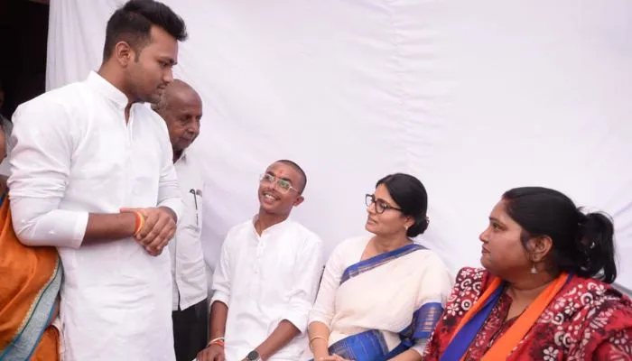 केंद्रीय राज्य मंत्री Anupriya Patel पहुंची Kanpur, बांसमंडी अग्निकांड की घटना पर जताया दुख