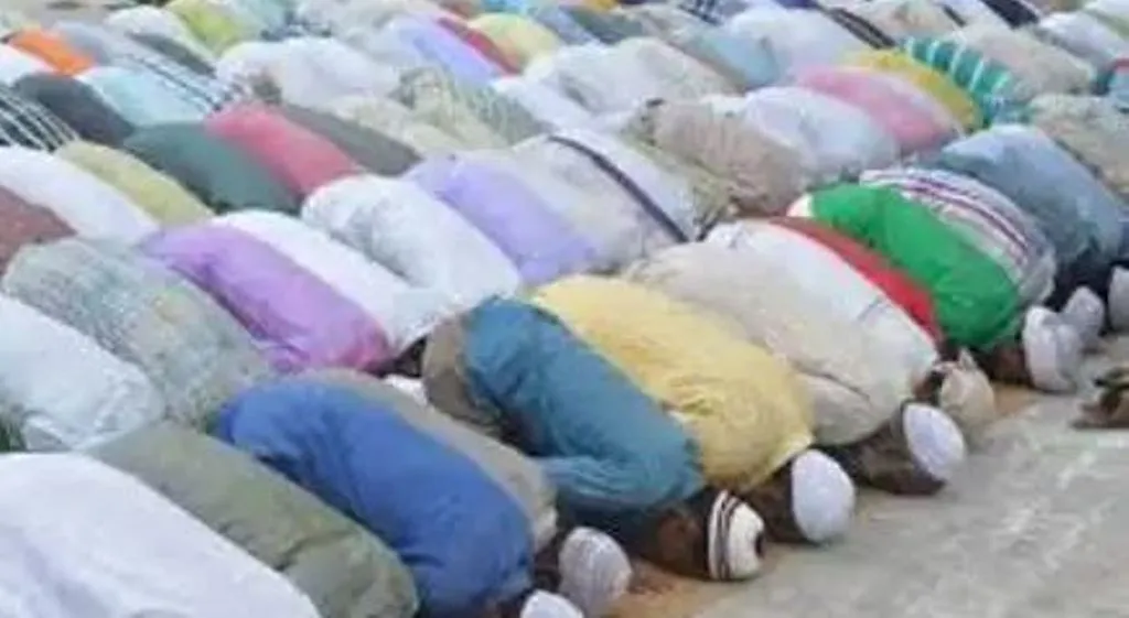 बरेली: कल अदा होगी अलविदा की नमाज, ईद का चांद भी देखा जाएगा