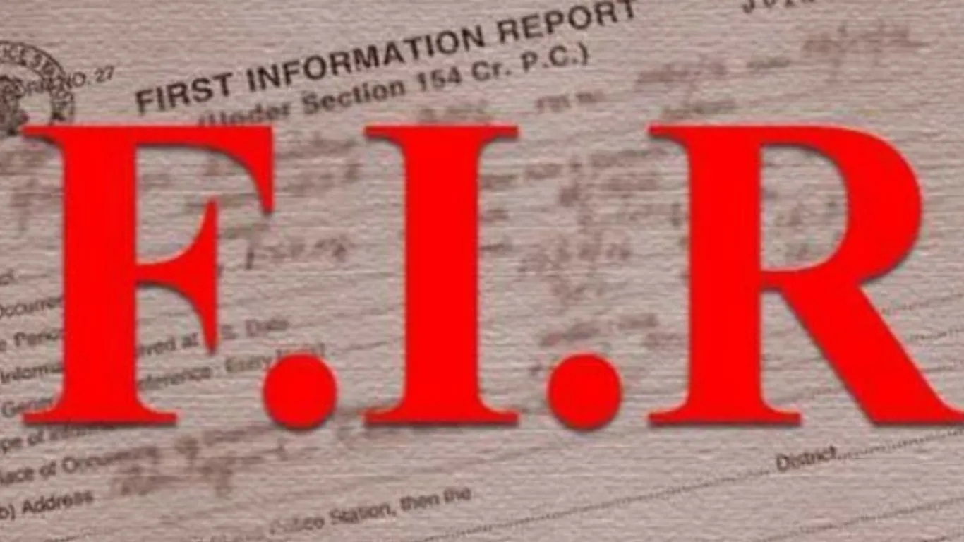  अयोध्या : घूर गड्डे पर बनवा दी स्कूल की चाहरदीवारी, प्रधान व सचिव पर केस 