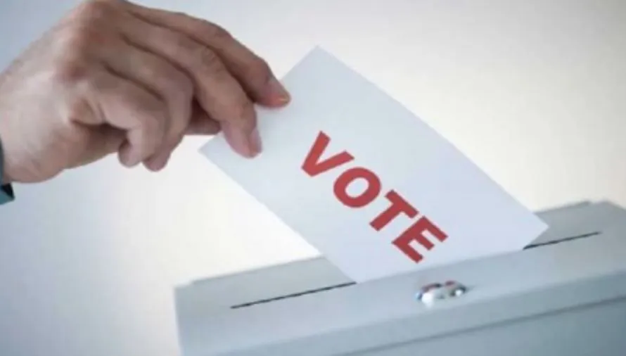 बरेली: महापौर को लेकर सपा में घमासान, तोमर निर्दलीय तो संजीव सक्सेना सिंबल से मैदान में उतरे