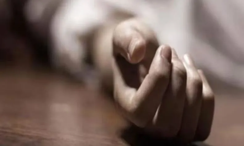 छत्तीसगढ़: एक ही परिवार के तीन सदस्यों के मिले शव, आत्महत्या की आशंका 