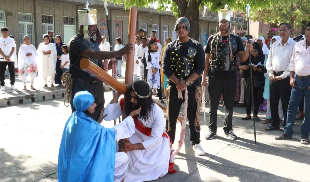 बरेली: श्रद्धा के साथ मनाया गुड फ्राइडे, गिरिजाघरों में हुईं विशेष प्रार्थना सभाएं