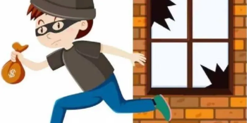 हल्द्वानी: सोता रहा परिवार, चोर कर गए घर साफ