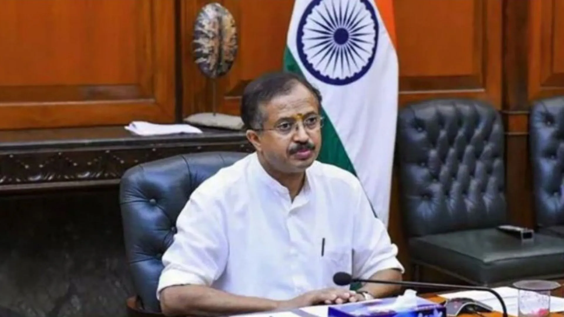 सूडान में भारतीयों को बचाने के मिशन पर विदेश राज्य मंत्री रवाना 