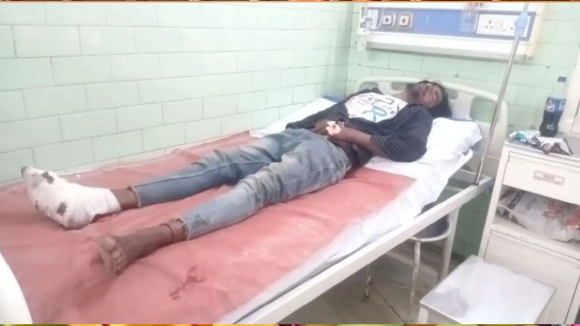 बरेली: ट्रेन की चपेट में आकर युवक हुआ घायल, अस्पताल में भर्ती