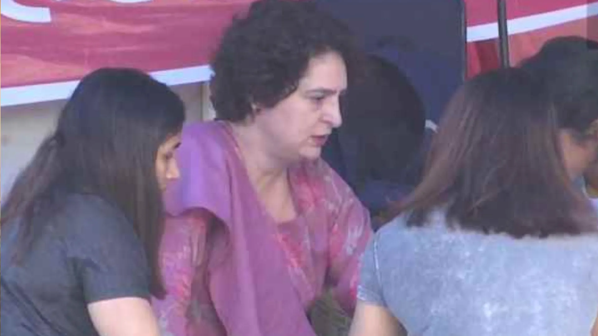 Wrestlers Protest: पहलवानों को समर्थन देने पहुंची प्रियंका गांधी, सातवें दिन भी धरना जारी