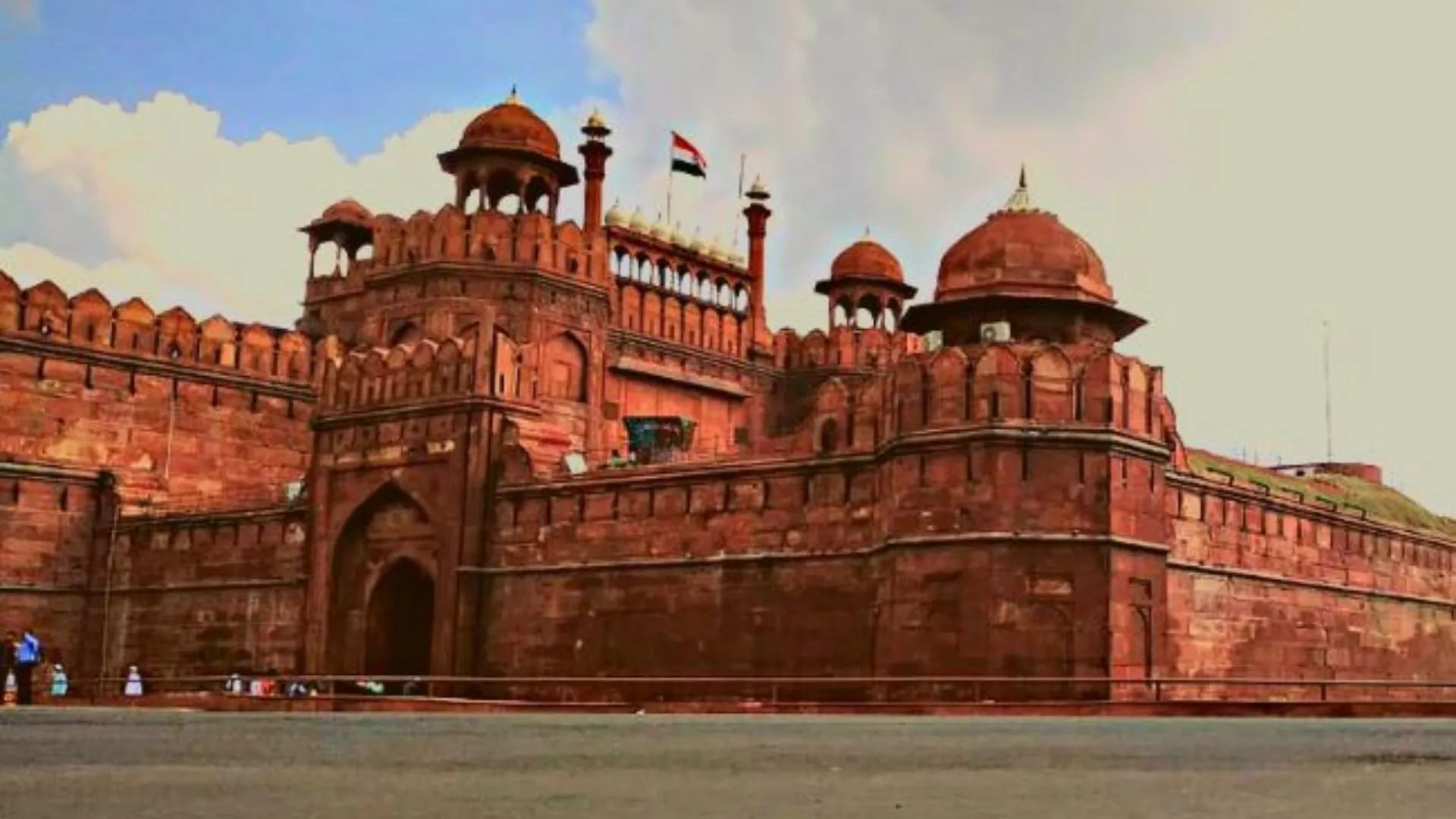 29 अप्रैल का इतिहास : आज के दिन दिल्ली में रखी गई थी लाल किले की नींव 