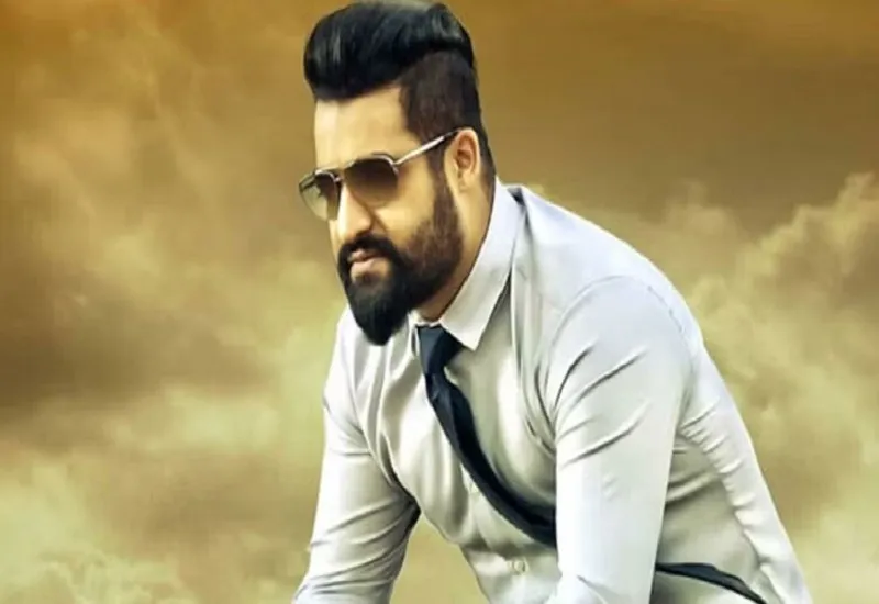 VIDEO : 'आ रहा हूं मैं', जूनियर एनटीआर ने शुरू की  फिल्म 'NTR 30' की शूटिंग 