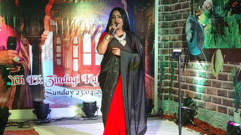 वाराणसी : सोहर गाकर बेटियों के जन्म का मना उत्सव, 5 माताओं का हुआ सम्मान