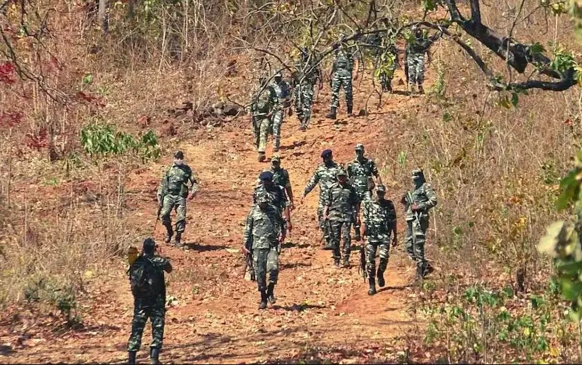 छत्तीसगढ़: पुलिस और नक्सलियों के बीच मुठभेड़, किसी के हताहत होने की खबर नहीं 