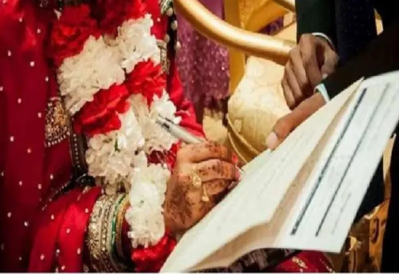 मुरादाबाद : धर्म छिपाकर पहले किया निकाह, तीन साल में दे दिया तीन तलाक
