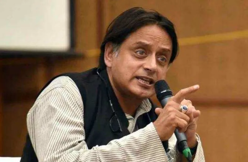 केरल में वंदे भारत शुरू होने के कार्यक्रम में शामिल होंगे थरूर, बोले- प्रगति राजनीति से अलग...