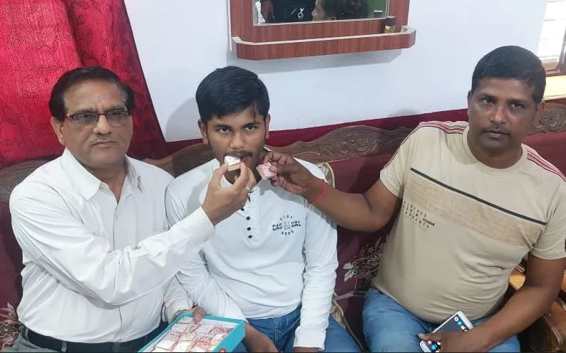 यूपी टॉप-10 में पीलीभीत के नौ मेधावी, 12वीं के सौरभ ने पाया दूसरा स्थान