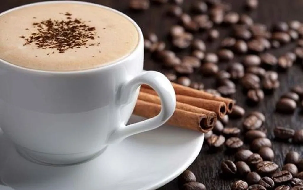 कॉफी पीना सेहत के लिए फायदेमंद है या नुकसानदायक, यहां जानें सब कुछ