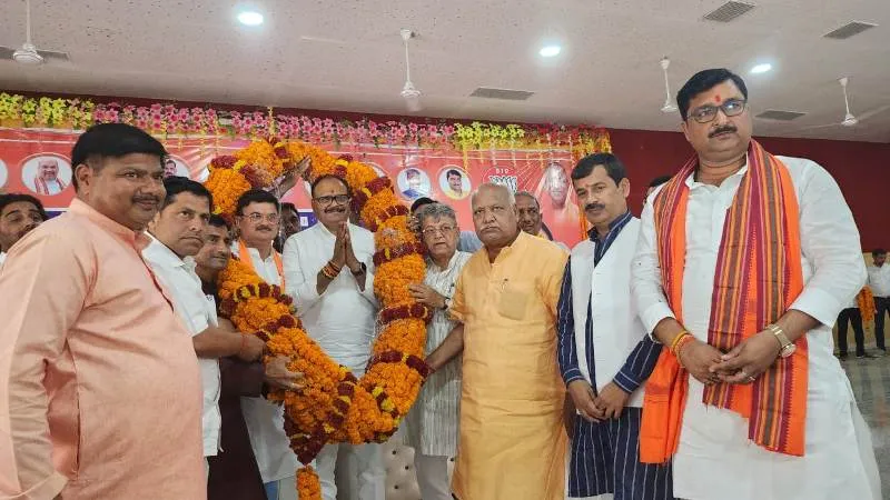 सपाइयों का नारा था, खाली प्लाट हमारा है : ब्रजेश पाठक 