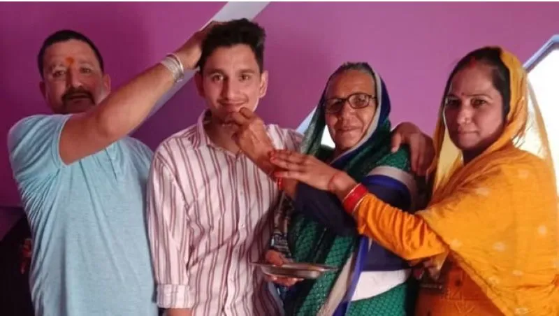 चंपावत: परिवार की तीसरी पीढ़ी भी रहेगी देश की सेवा के लिए तैनात 