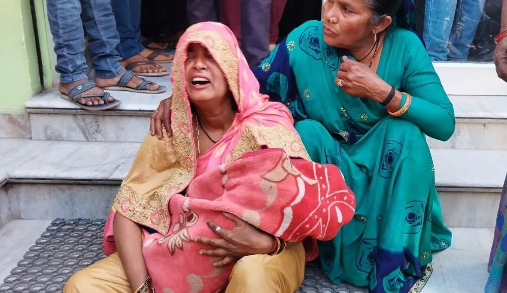 संभल: निजी अस्पताल में इलाज के दौरान मासूम बच्ची की मौत, हंगामा 