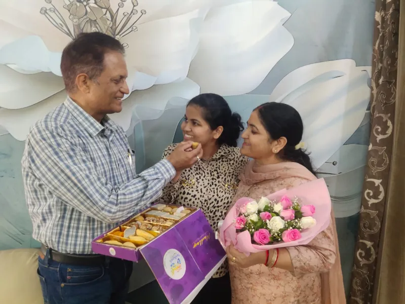 हार जीत परिणाम... मां की इन चंद लाइनों ने बिटिया को बना दिया डिप्टी एसपी