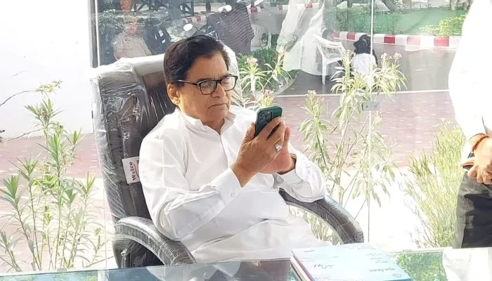 Etawah में प्रो. राम गोपाल यादव बोले- अतीक और अरशद की हत्या सुनियोजित, निष्पक्ष जांच होने में फंसेंगे बड़े लोग