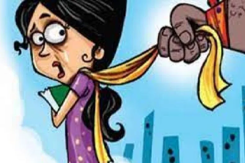 लखीमपुर-खीरी: घर के सामने छात्रा से की छेड़खानी, खींचे अश्लील फोटो