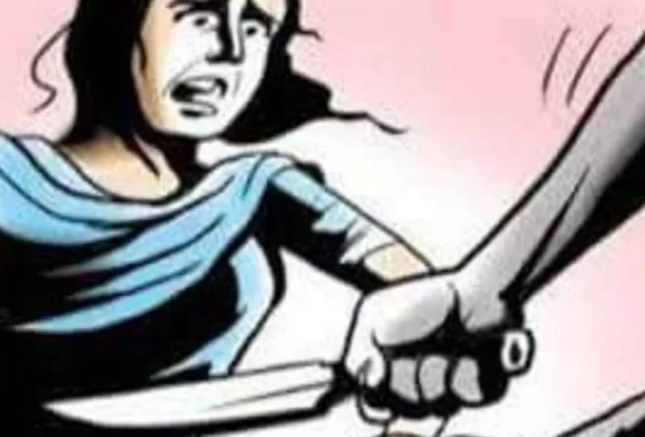 बरेली: प्रेमिका ने साथ जाने से किया मना तो मारा चाकू, अस्पताल में भर्ती