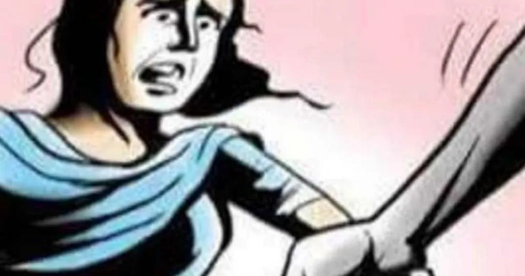 बरेली : युवती ने प्रेमी के साथ जाने से किया इनकार, युवक ने चाकुओं से हमला कर किया घायल
