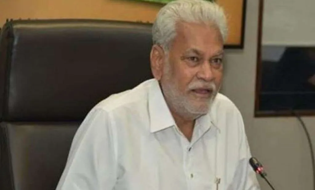 मक्खन, अन्य डेयरी उत्पादों का आयात नहीं किया जाएगा, घरेलू अप्रयुक्त क्षेत्र की मदद लेंगे: रुपाला