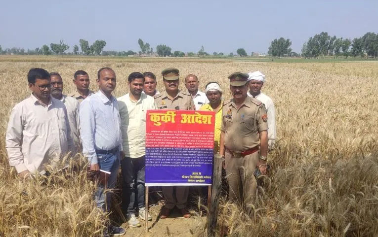 अमरोहा: गोवंशीय पशुओं की हत्या और तस्करी के मामले में पुलिस की कार्रवाई, अवैध संपत्ति जब्त