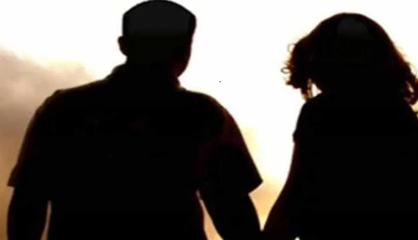 बरेली: चाची के साथ संबंध...पति ने पत्नी को दिखाया घर से बाहर का रास्ता, जानिए फिर क्या हुआ?
