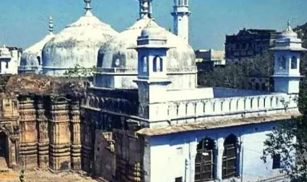 ज्ञानवापी मस्जिद में वजू की इजाजत की याचिकाओं पर 14 अप्रैल को सुनवाई 
