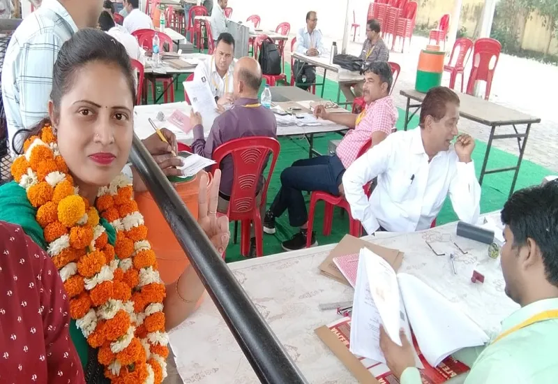 मुरादाबाद : महापौर के लिए एक, पार्षद बनने को 118 ने ठोकी दावेदारी