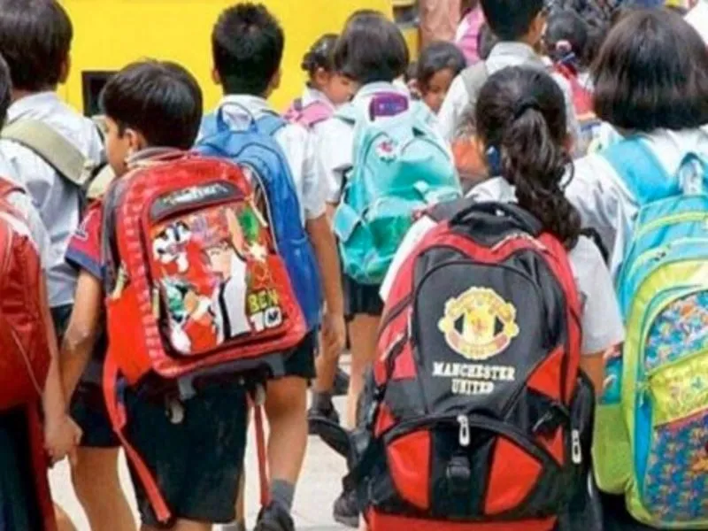 लखनऊ : स्कूलों के समय में हुआ बदलाव, गर्मी की वजह से बदला शेड्यूल