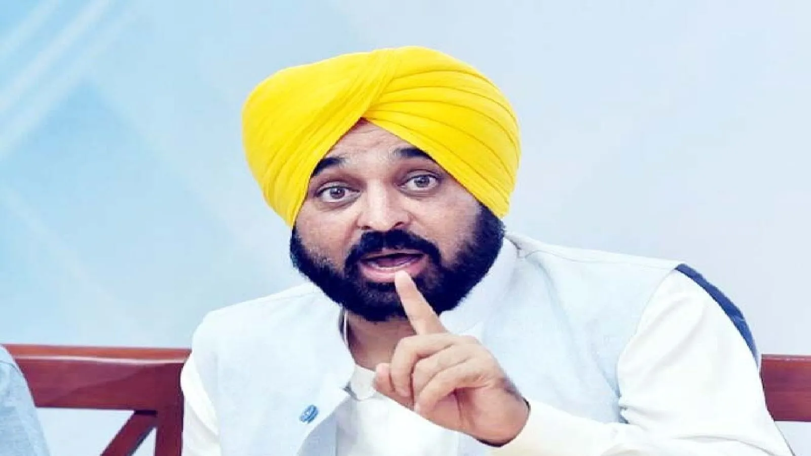 CM भगवंत मान: मादक पदार्थों के कारोबार को लेकर PCS अधिकारी को दिया बर्खास्त करने का आदेश 