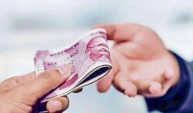 बरेली: नगर आयुक्त के कहने पर भी नहीं छोड़ा जब्त कोल्हू, रुपये मांगने का आरोप