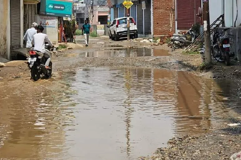 Bareilly: चुनावी मौसम में बारिश... गड़े मुद्दे फिर बाहर
