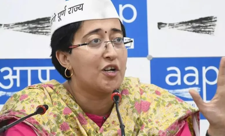 भ्रष्टाचार के खिलाफ बोलने वाले इकलौते नेता हैं केजरीवाल: आतिशी 